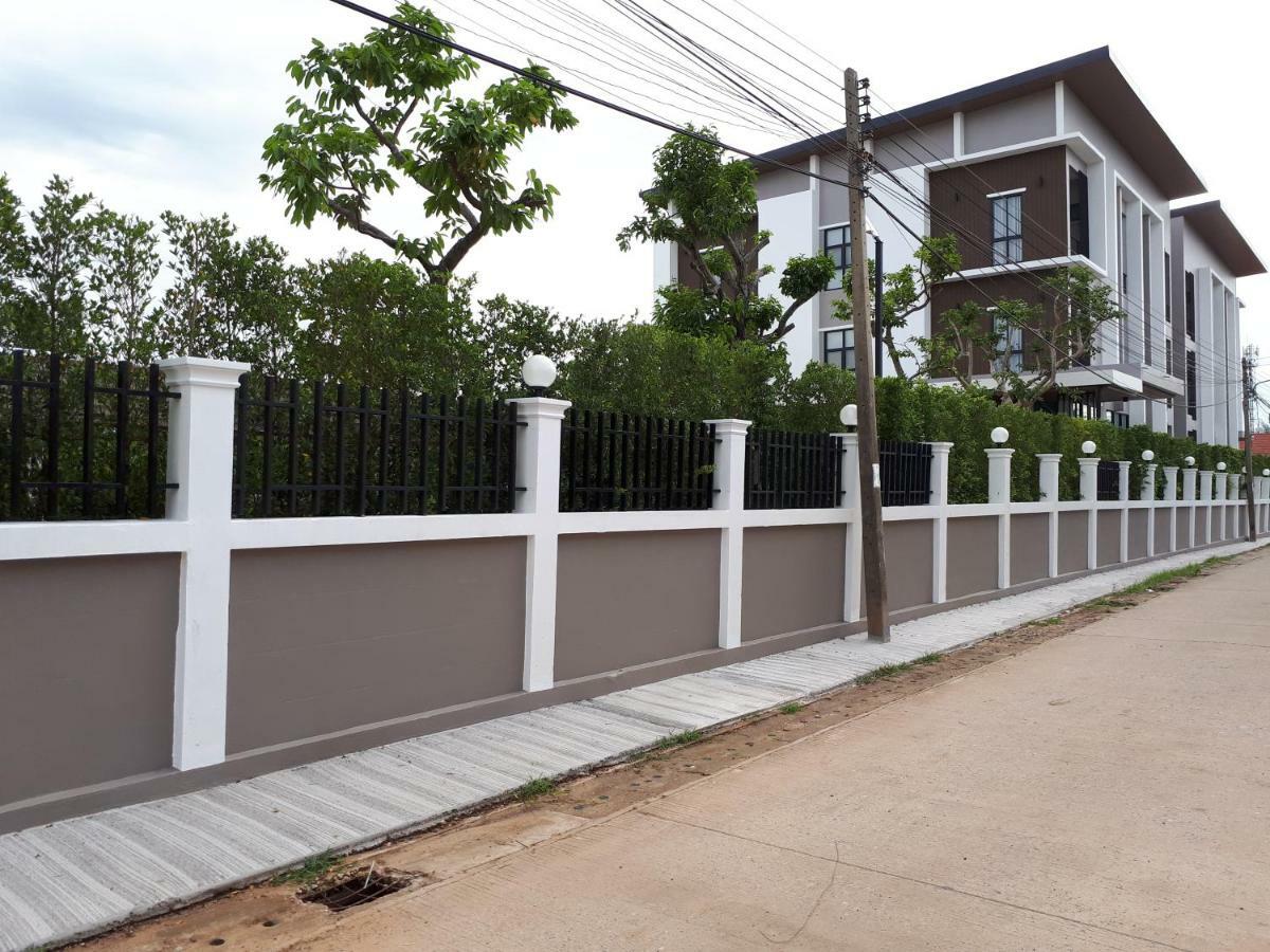 Aparthotel Baan Lita Phimai Zewnętrze zdjęcie
